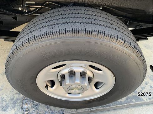 Used 2022 Chevrolet Express 2500 w/ Driver Convenience Package image 22