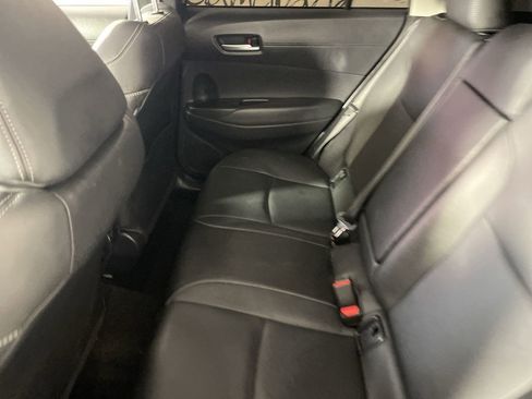 Used 2024 Toyota Corolla Cross XLE w/ Convenience Package FWD image 22