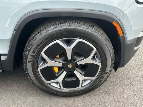 Used 2022 Rivian R1T Adventure image 13
