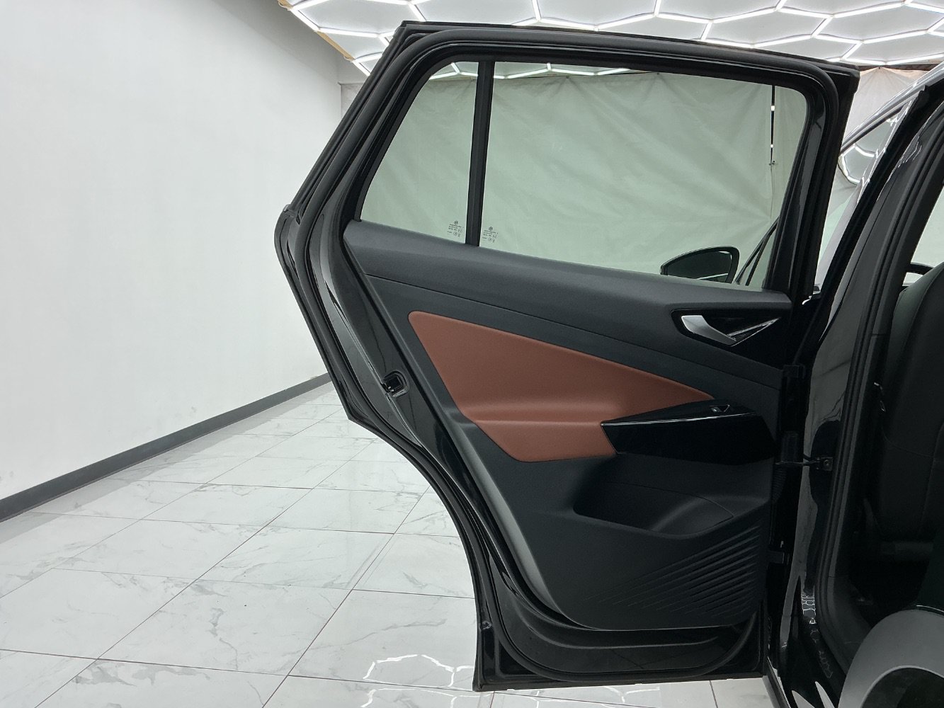 Used 2021 Volkswagen ID.4 Pro S RWD image 24