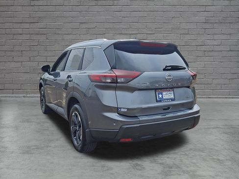 Used 2026 Nissan Rogue SV w/ SV Premium Package AWD/4WD image 9