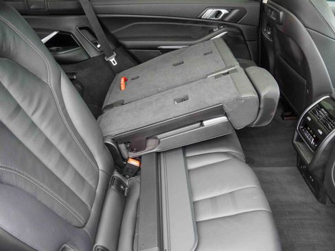 Certified 2022 BMW X7 xDrive40i w/ Premium Package image 36