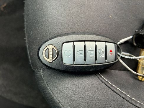 Used 2025 Nissan Altima 2.5 SV image 24