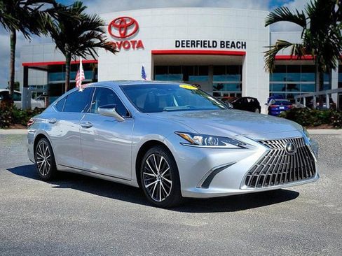 Used 2024 Lexus ES 350 w/ Premium Package FWD image 1