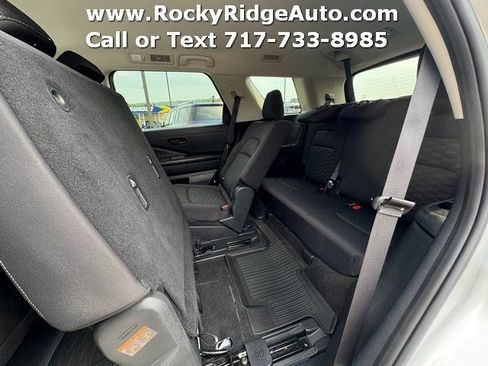 Used 2023 Nissan Pathfinder S AWD/4WD image 23