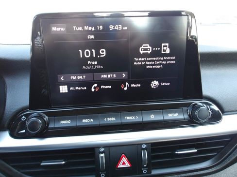 Used 2022 Kia Forte LXS FWD image 17
