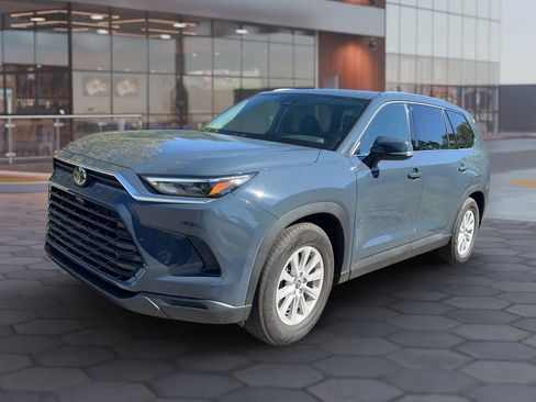 Used 2025 Toyota Grand Highlander AWD image 1