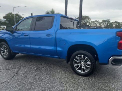 Used 2025 Chevrolet Silverado 1500 LT w/ Safety Package image 6