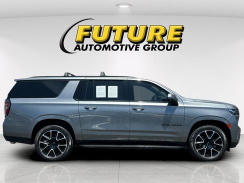 Used 2021 Chevrolet Suburban RST w/ Luxury Package AWD/4WD image 3