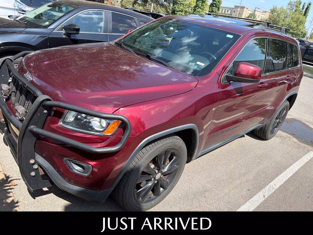 Used 2016 Jeep Grand Cherokee Laredo w/ Quick Order Package 23E AWD/4WD image 1