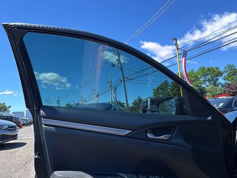 Used 2019 Honda Civic LX image 9