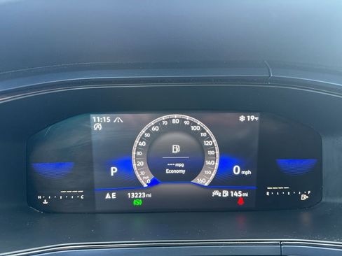 Used 2022 Volkswagen Taos SE image 12