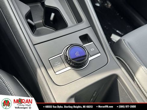 Used 2026 Volkswagen Tiguan SE AWD/4WD image 23