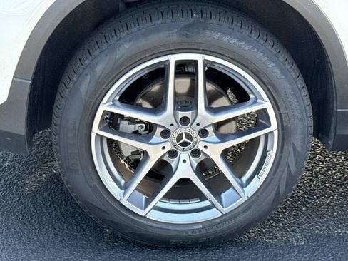 Used 2017 Mercedes-Benz GLC 300 4MATIC image 24