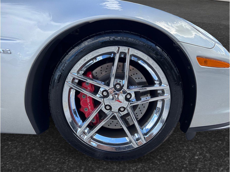 Used 2008 Chevrolet Corvette Z06 w/ Preferred Equipment Group RWD image 12