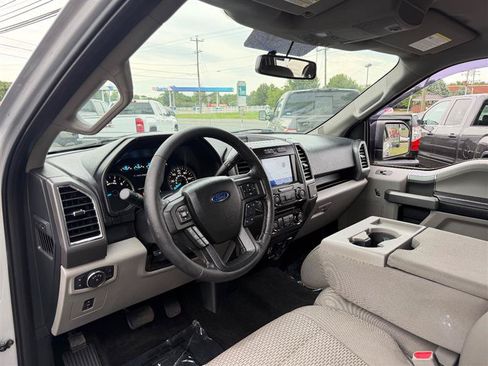 Used 2015 Ford F150 XLT w/ Equipment Group 302A Luxury AWD/4WD image 14