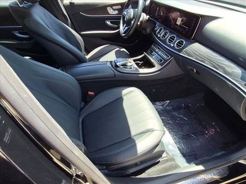 Used 2020 Mercedes-Benz E 350 4MATIC Sedan image 22