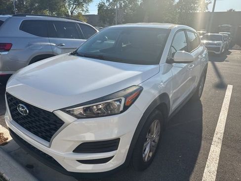 Used 2019 Hyundai Tucson SE image 3