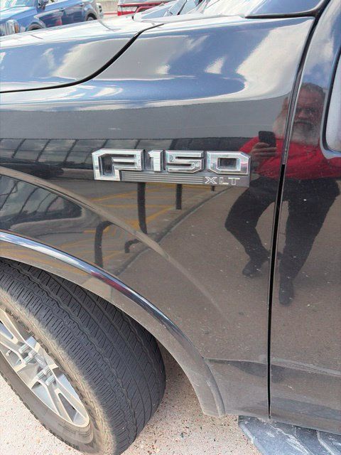 Used 2016 Ford F150 XLT w/ Equipment Group 302A Luxury RWD image 4