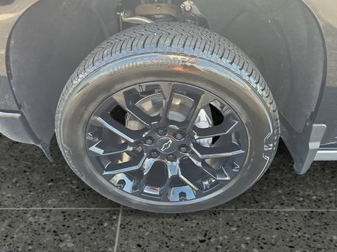 Used 2026 Chevrolet Silverado 1500 High Country AWD/4WD image 16