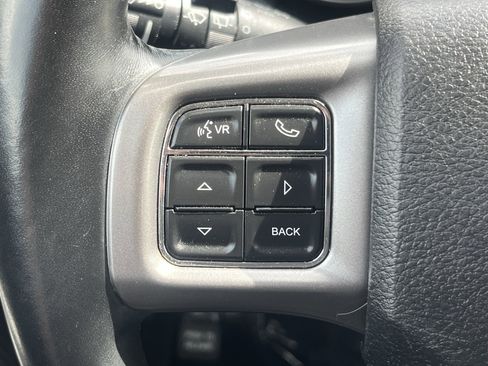 Used 2020 Dodge Journey Crossroad w/ Popular Equipment Group FWD image 18