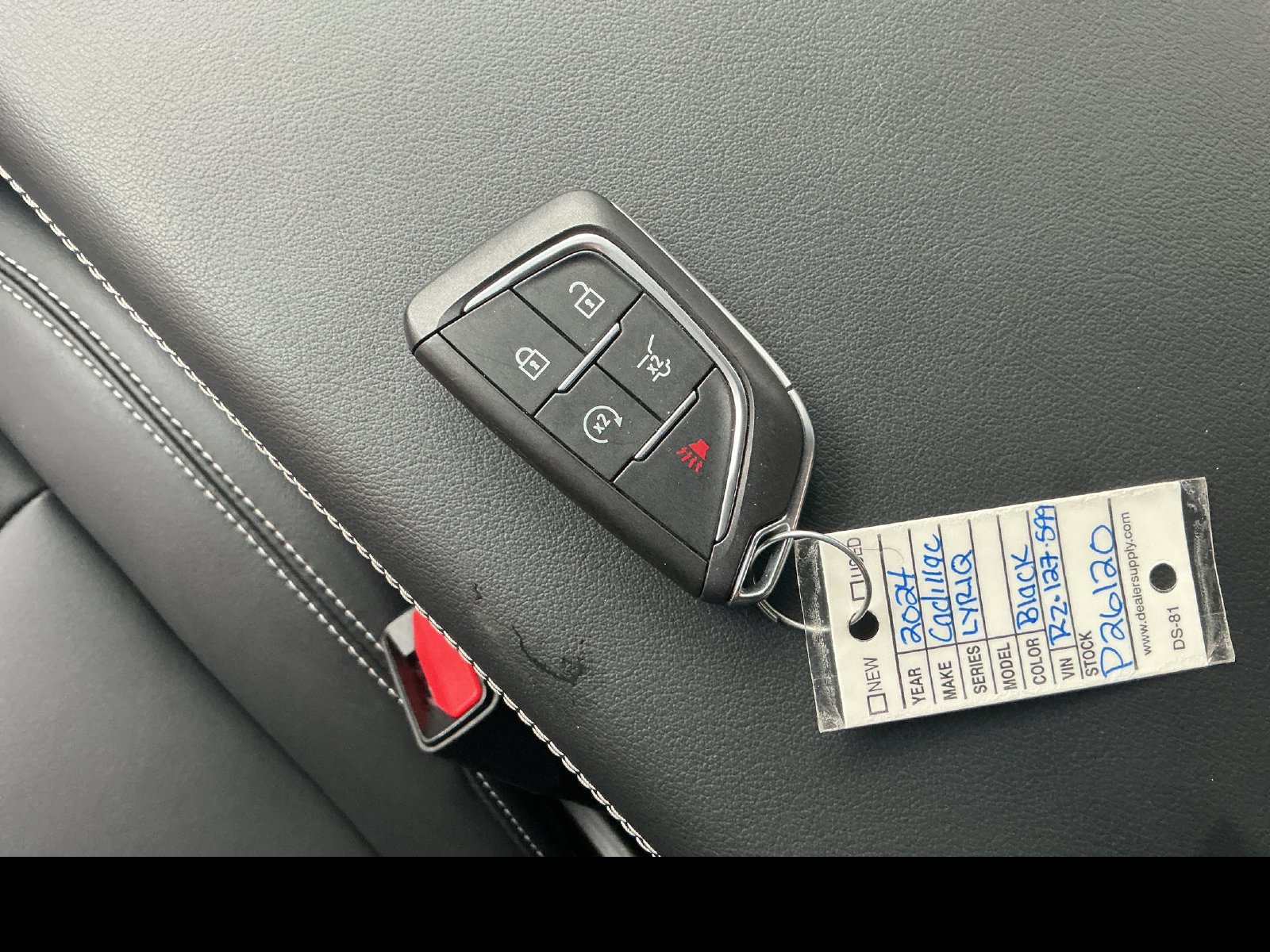 Certified 2024 Cadillac Lyriq Tech AWD/4WD image 30