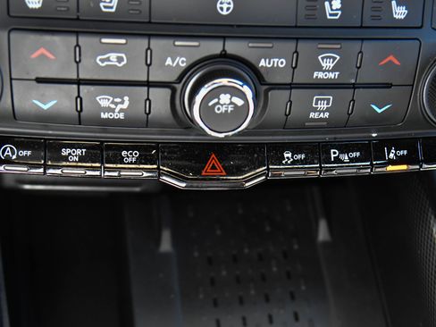 Used 2025 Dodge Durango GT AWD/4WD image 27