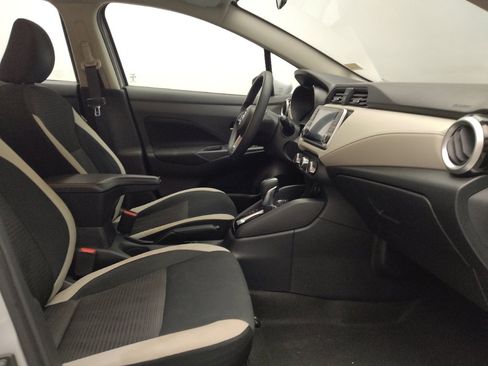 Used 2021 Nissan Versa SV FWD image 21