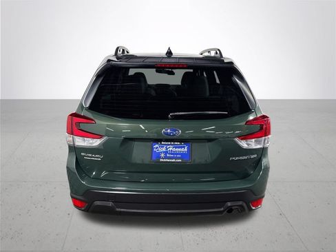 Used 2024 Subaru Forester Premium AWD/4WD image 7