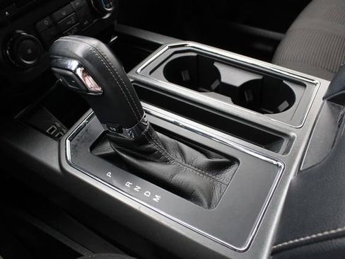 Used 2017 Ford F150 XLT w/ Equipment Group 302A Luxury AWD/4WD image 16