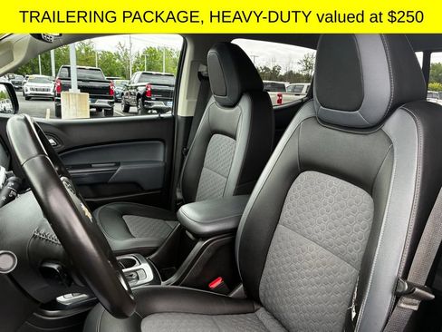 Used 2018 Chevrolet Colorado Z71 AWD/4WD image 4