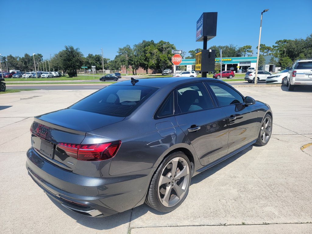 Used 2021 Audi A4 2.0T Premium Plus w/ Premium Plus Package AWD/4WD image 5