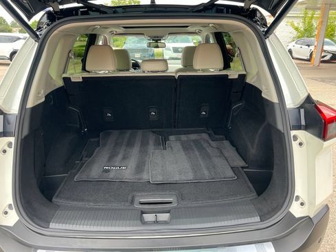 Certified 2023 Nissan Rogue SL AWD/4WD image 12