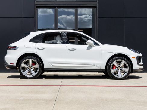Certified 2026 Porsche Macan S AWD/4WD image 12