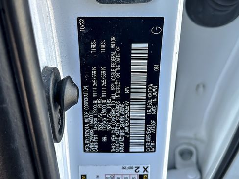 Used 2023 Lexus GX 460 Premium image 29