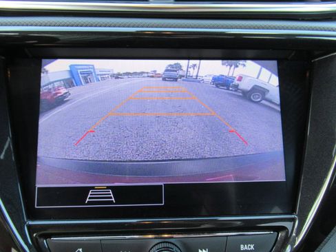 Used 2023 Chevrolet TrailBlazer RS w/ Sun and Liftgate Package FWD image 29