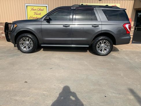Used 2020 Ford Expedition XLT w/ Equipment Group 202A RWD image 5