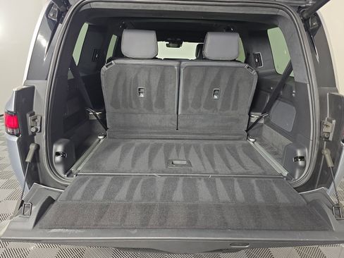Used 2024 Rivian R1S Adventure AWD/4WD image 15