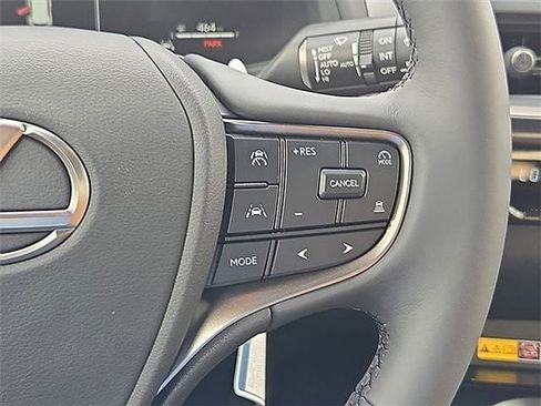New 2026 Lexus UX 300h AWD image 25