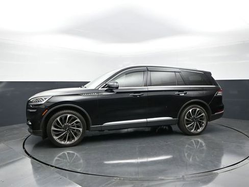 Used 2023 Lincoln Aviator Reserve w/ Equipment Group 201A AWD/4WD image 3