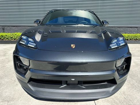 Used 2026 Porsche Macan 4 Electric AWD/4WD image 8