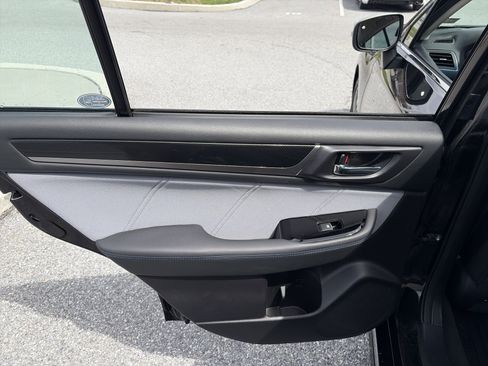 Used 2018 Subaru Legacy 2.5i Sport w/ Cargo Package image 21