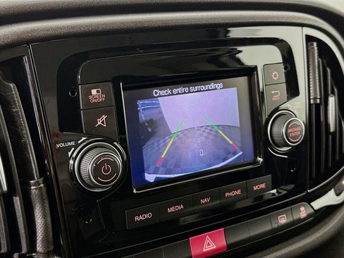 Used 2019 RAM ProMaster City Tradesman SLT FWD image 13
