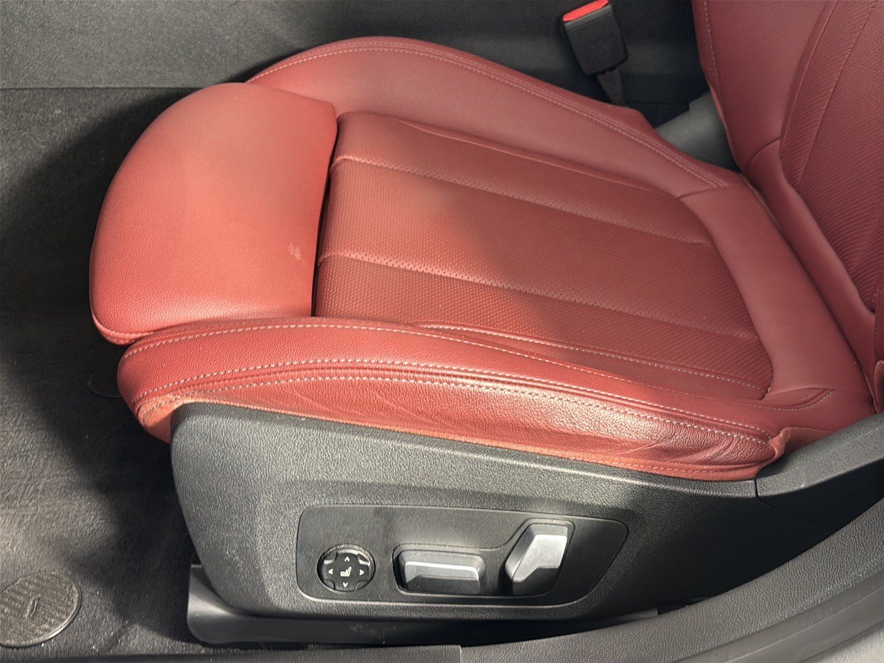 Used 2024 BMW i4 eDrive35 w/ Premium Package RWD image 16