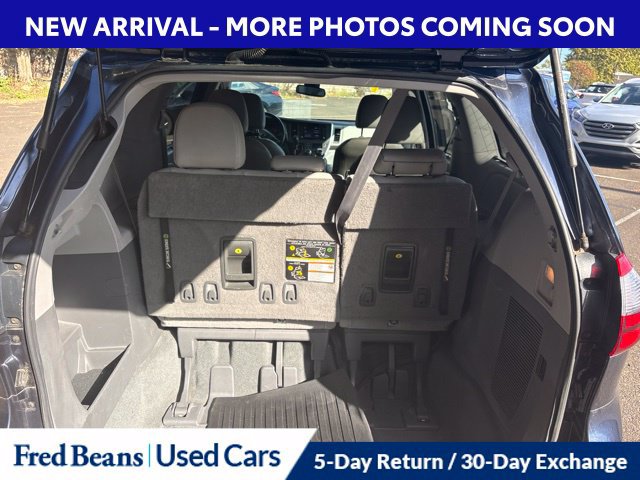 Used 2020 Toyota Sienna XLE AWD/4WD image 8