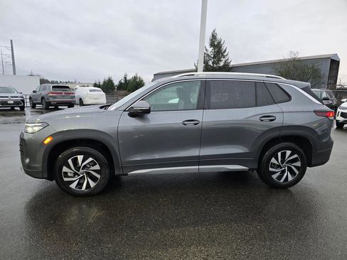 New 2026 Volkswagen Tiguan S image 7