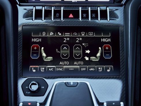 Used 2024 Lamborghini Urus Performante AWD/4WD image 77