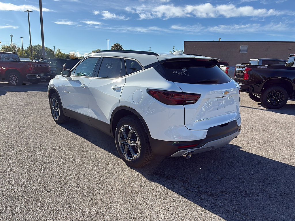 New 2026 Chevrolet Blazer LT w/ Convenience Package AWD/4WD image 3