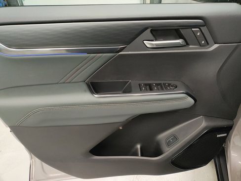 New 2026 GMC Acadia AT4 w/ LPO, Floor Liner Package image 26