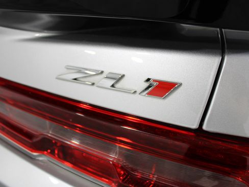 Used 2014 Chevrolet Camaro ZL1 image 27